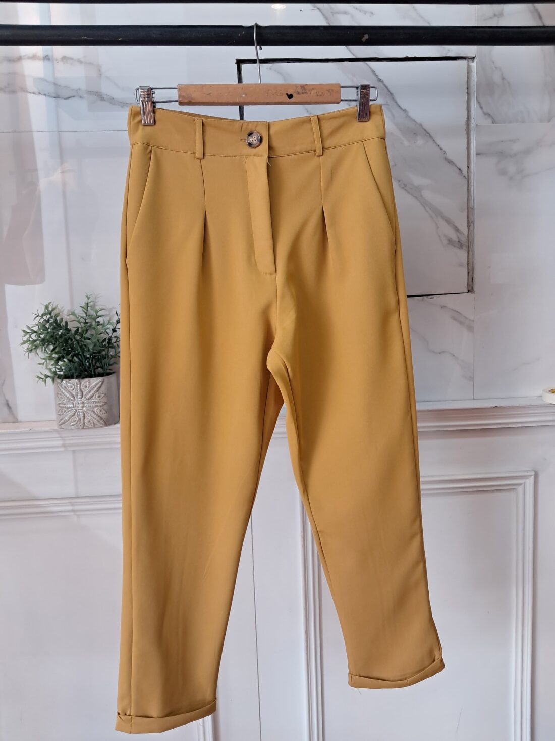 PANTALON ZUCHIC BASICO