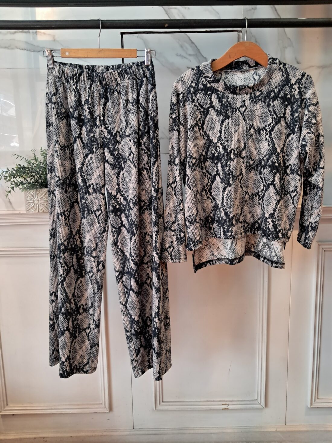 CONJUNTO MORLEY ESTAMPADO ( pedir color al vendedor )