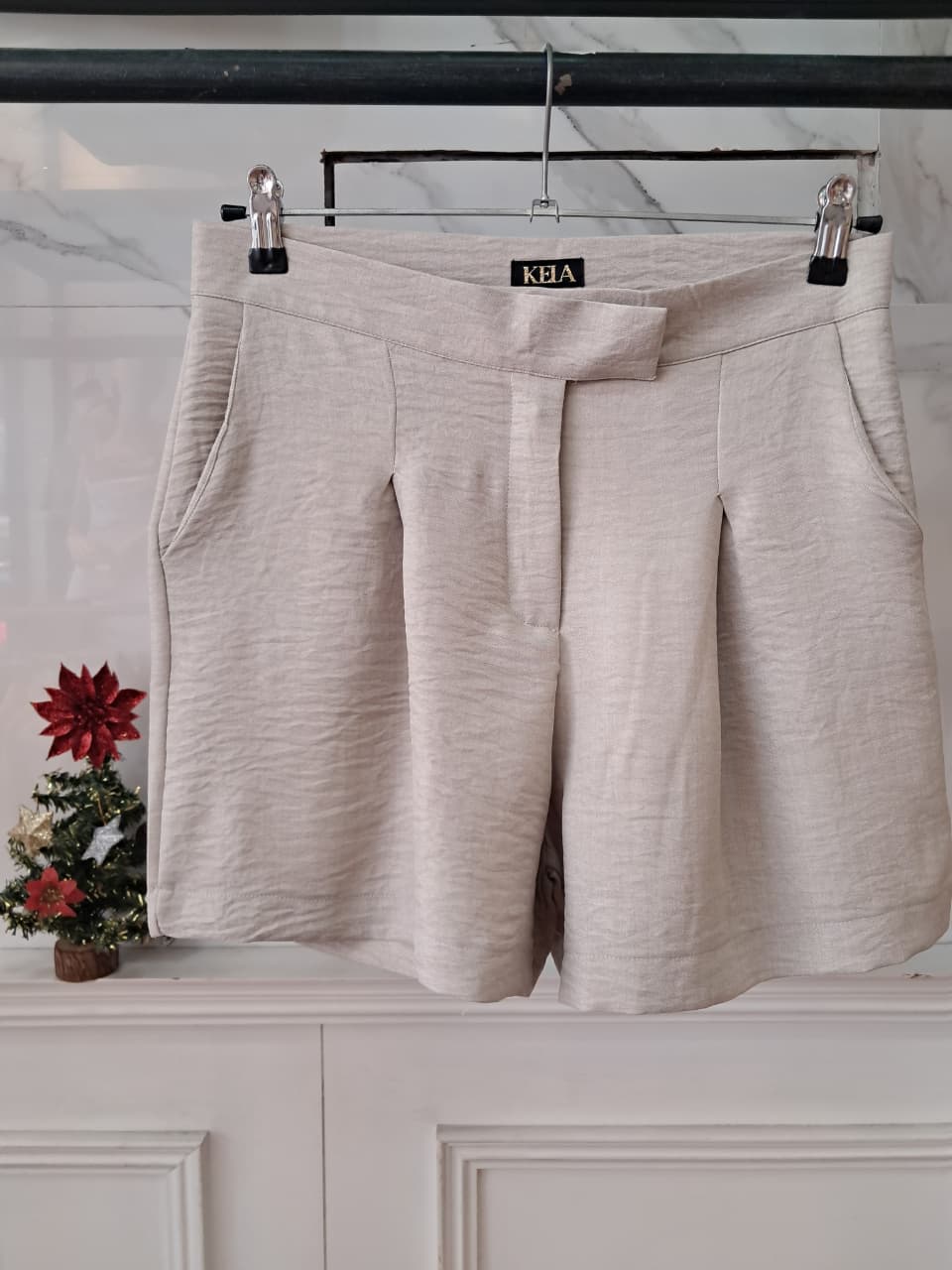 SHORT ROMA TILL